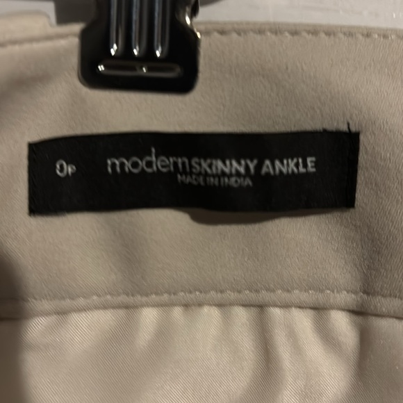 NWT LOFT modern skinny petite pants in cream size 0P - Picture 6 of 9